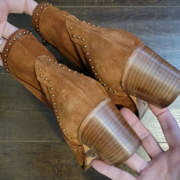 NEW Italeau Ankle Boots Womens 9.5 Brown Suede Studded Western Cowgirl Rustic - Picture 6 of 11
